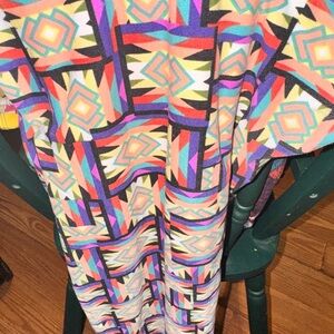 LuLaRoe Geometric Patterned Leggings